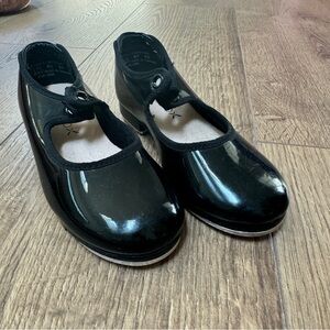 Capezio little girls tap shoes size 9 1/2 N black patent leather